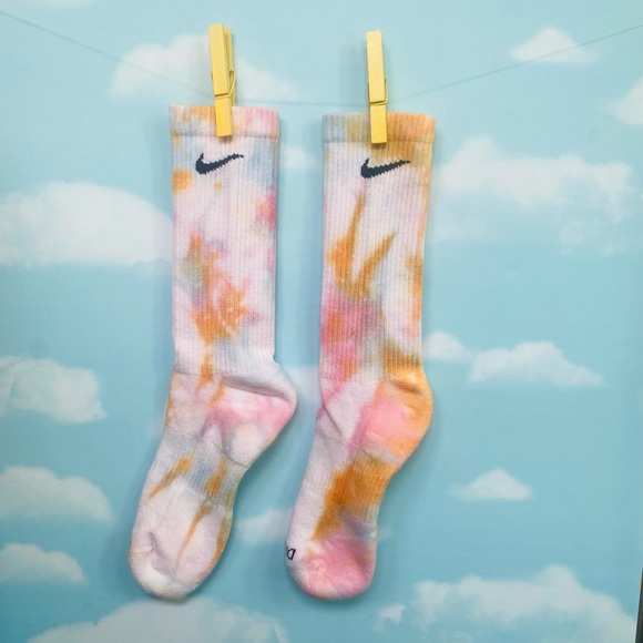 Nike | Hand Dyed Custom Nike Socks | Small/Medium | Kaleidoscope Tie Dye - Picture 7 of 13